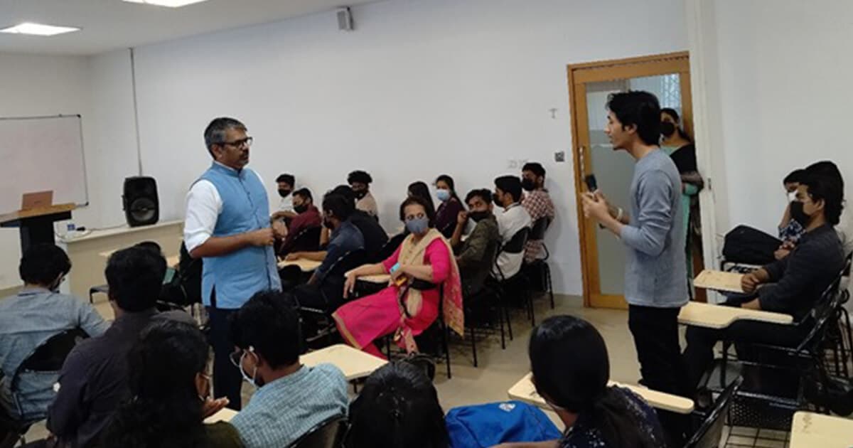 A featured Image for this section