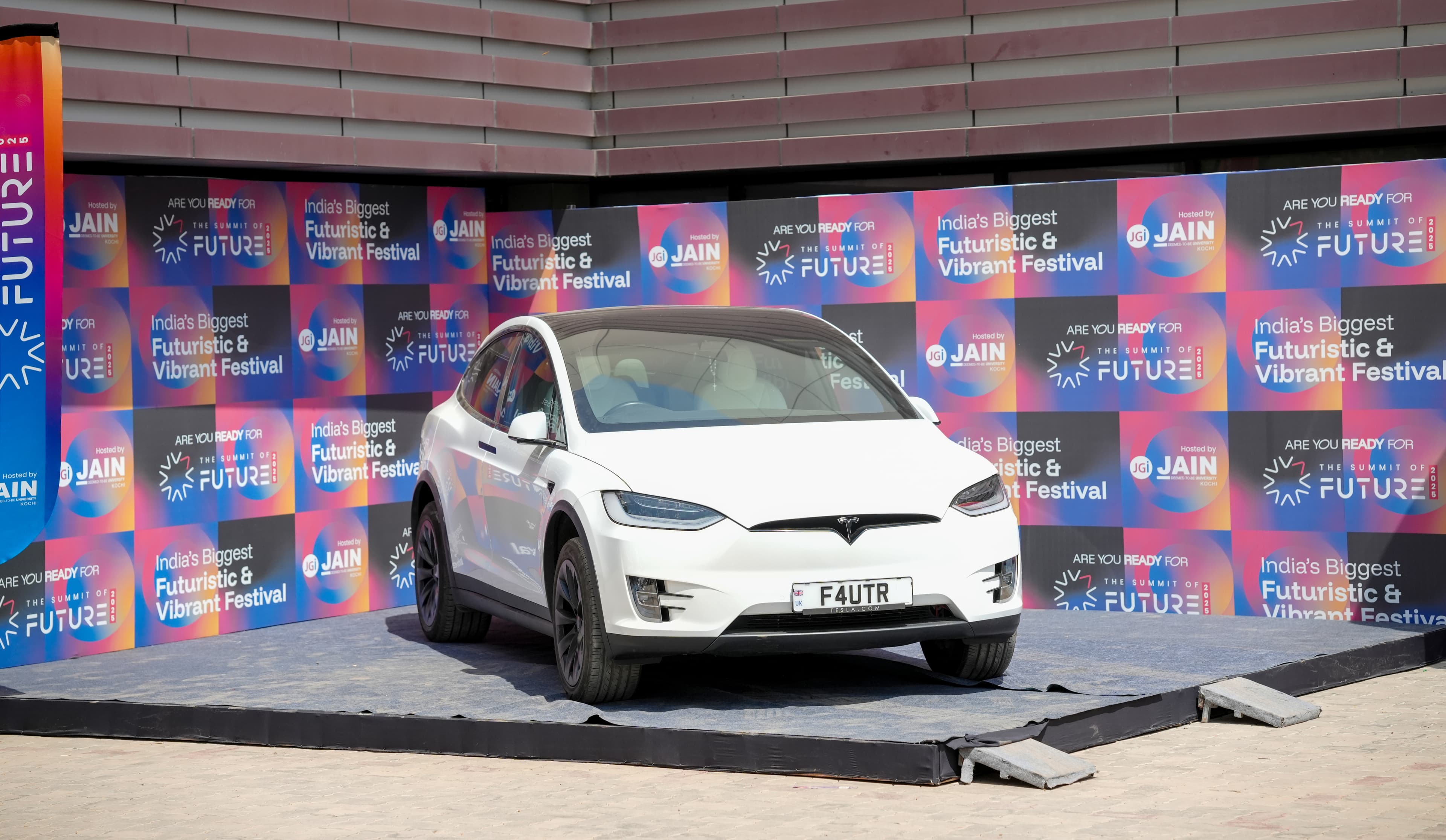 A featured Image for this section